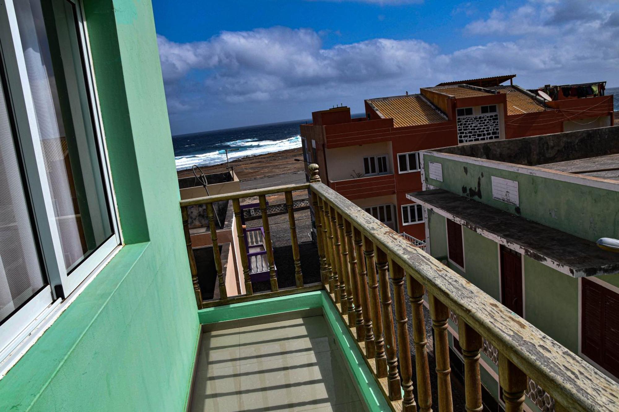 Hotel Residencial Vitoria à Ponta Do Sol Chambre photo